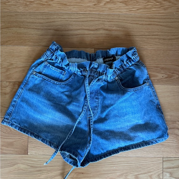 Blank NYC Blue Jean Shorts Trendy Denim - Picture 1 of 5